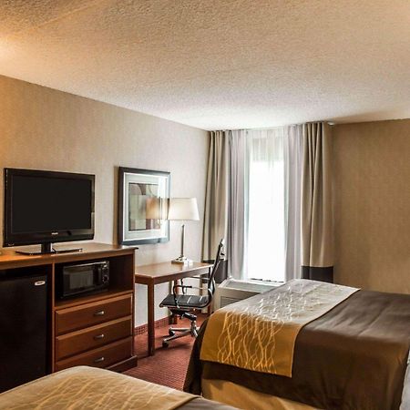 Quality Inn Springboro West Exterior photo