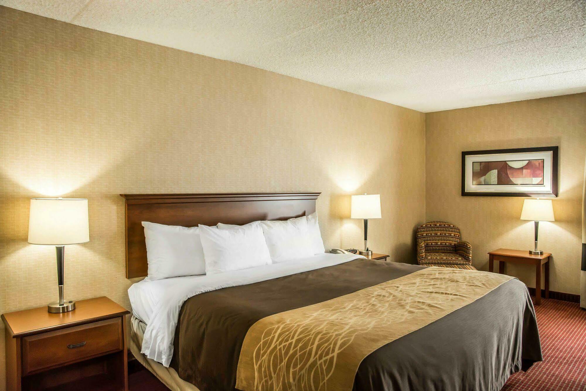 Quality Inn Springboro West Exterior photo